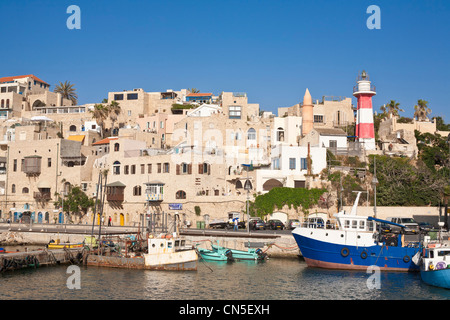 Israele, Tel Aviv, Jaffa, città vecchia, faro su uno dei più antichi porti del mondo Foto Stock