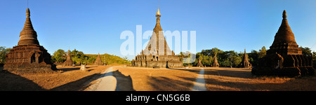 Myanmar (Birmania), Stato di Rakhine (Arakan), Mrauk U, Tempio di Sakya Manaung, stupa o Sedi datata 1629 Foto Stock