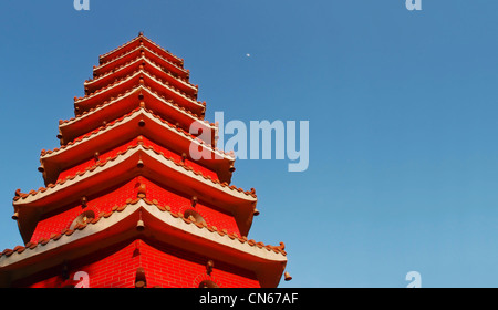 Pagoda rossa e il Monastero dei Diecimila Buddha, Hong kong Foto Stock