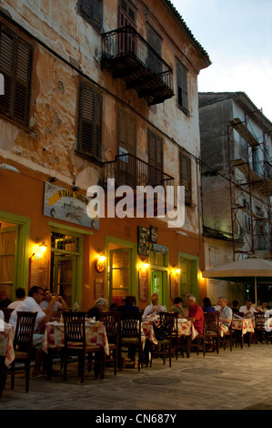 Scena notturna in Nafplio, Grecia Foto Stock