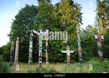 Totem sagomato in Stanley Park Foto Stock