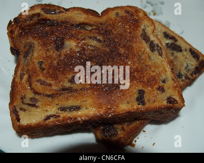 Due fette di pane tostato passito Foto Stock