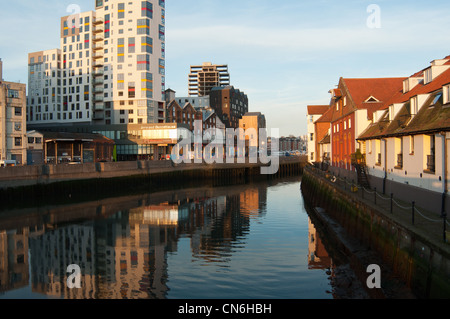 Il fiume Orwell a Stokebridge maltings vicino alla Marina, Ipswich, Inghilterra. Foto Stock