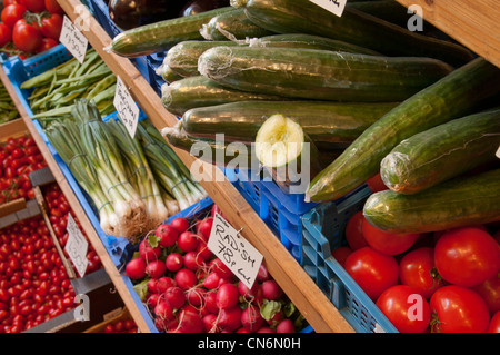 Berretti di frutta e vegatable shop a Sheffield Foto Stock