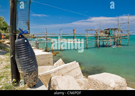 Europa Italia Abruzzo Provincia di Chieti San Vito Chietino Trabocchi Foto Stock