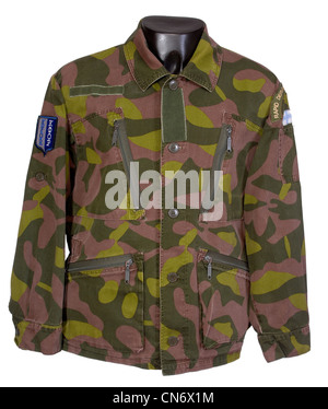 Abbigliamento camouflage come utilizzati dalle forze militari di mimetizzazione finlandese Foto Stock