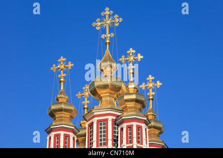 L'over-the-Gate Chiesa della Trasfigurazione (1683-1685) del Convento Novodevichy a Mosca, Russia Foto Stock
