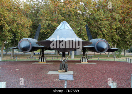 Lockheed SR-71 Blackbird a l'entrata del castello museo aria, atwater, California Foto Stock