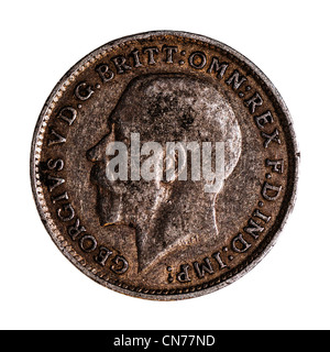 Un pre decimal George V argento britannico Threepence ( primo problema ) 3 pence moneta su sfondo bianco Foto Stock