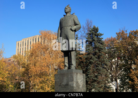 Un monumento alla sovietica scrittore Alexander Fadeyev a Mosca, Russia Foto Stock