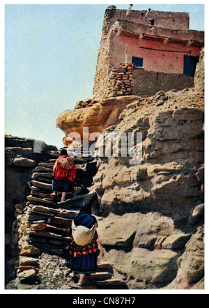 Pubblicato per la prima volta 1916 New Mexico Acoma Pueblo scala scale Foto Stock