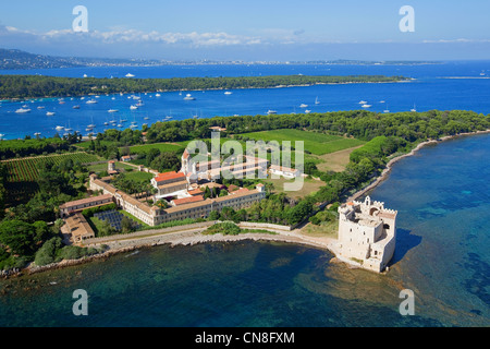 Francia, Alpes Maritimes, Cannes, Lerins isola di Saint Honorat, Abbazia di Lerins (il quarto e il quattordicesimo secolo), storico Foto Stock