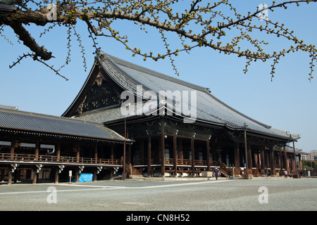 Nishi Hongan-ji o il 'Western Tempio del voto originale' è uno dei due complessi di templi di Jodo Shinshu del Buddismo in Kyoto Foto Stock