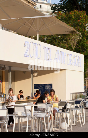 Austria, Vienna, Canale del Danubio, ristorante e bar Tel Aviv Beach, aperto ogni estate in prossimità dell'acqua Foto Stock