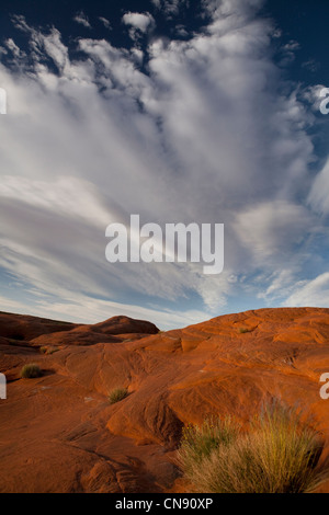 Buche presso il Dance Hall Rock, al tramonto - Grand Staircase-Escalante monumento nazionale, Utah Foto Stock