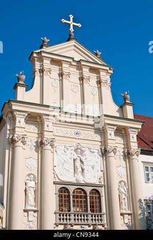 La Slovenia, inferiore Regione Stiria, Ptuj, città sul fiume Drava banche, il monastero minoritica Foto Stock