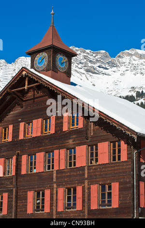 La Svizzera, nel Cantone di Vaud, Ormont Dessus, Les Diablerets, Diablerets College Foto Stock