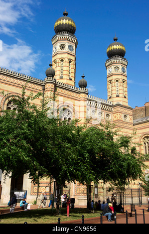 Ungheria, Budapest, elencato come patrimonio mondiale dall'UNESCO, la grande sinagoga costruita tra il 1854 e il 1859 dall'architetto Viennese Foto Stock