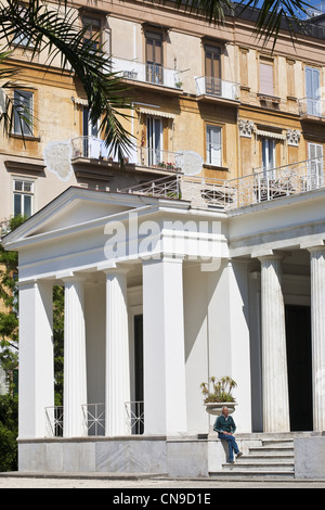 L'Italia, Campania, Napoli, Museo Principe Aragona Pignatelli Cortes si trova in una villa neoclassica risalente al 1826, e donate Foto Stock