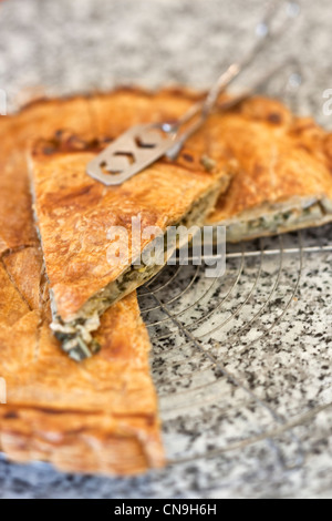 Francia, Alpes Maritimes, Antibes, bietole torta Cottard Christain, pasticceria Foto Stock