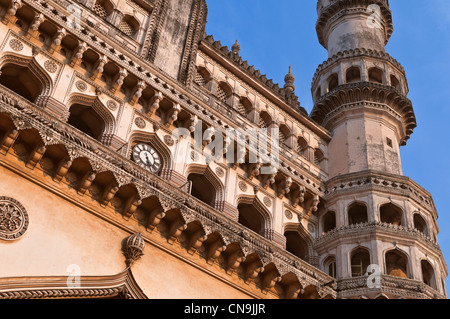 Minareto Charminar dettaglio di Hyderabad, Andhra Pradesh in India Foto Stock