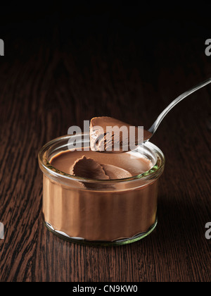 Pot au chocolat in vetro ramekin Foto Stock