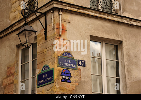 Francia, Parigi Le Marais Quartiere, Tempio e Simon le Franc strade Foto Stock