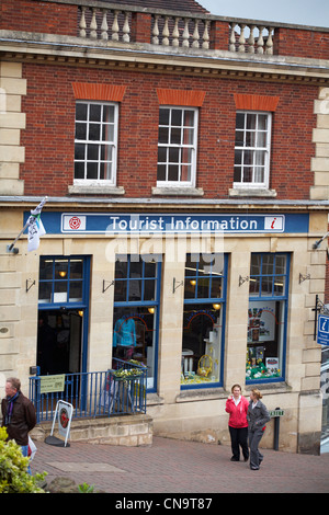 Centro informazioni turistiche a Great Malvern in aprile Foto Stock