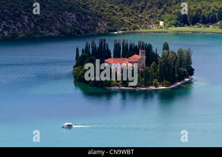 Croazia, Dalmazia, Parco Nazionale di Krka, monastero sul fiume Krka Visovac Foto Stock