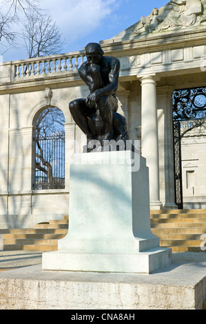 Il pensatore scultura, il Museo Rodin offre lavoro di scultura Agosto Rodin, costruito 1929 da Jules Mastbaum, Philadelphia, PA Foto Stock