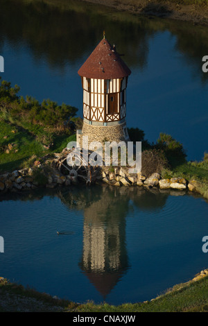 Francia, Calvados, COURSEULLES sur Mer, mill (vista aerea) Foto Stock