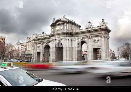 Time Lapse vista del traffico in città Foto Stock