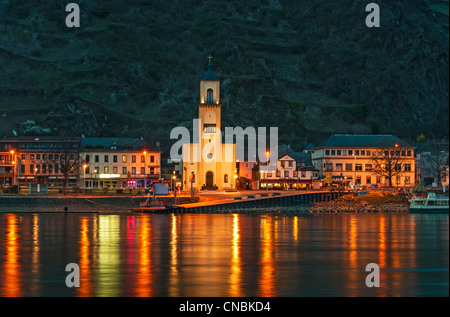 Parte di San Goarshausen di notte, Renania Palatinato, Germania. Foto Stock