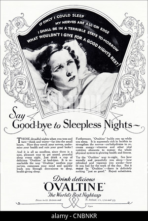 Originale pagina doppia 1930 rivista dei consumatori pubblicità pubblicità OVALTINE notte drink di tempo Foto Stock