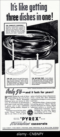 Originale pagina doppia 1930 rivista dei consumatori pubblicità pubblicità in pyrex piatti casseruola Foto Stock