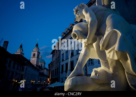 La Slovenia Ljubljana, Robba Statua fontana del XVIII secolo nella città vecchia Foto Stock