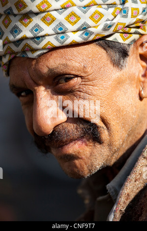 Uomo pakistano di Islamabad, Pakistan Foto Stock