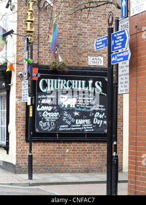 Churchills pub, Canal Street, Manchester Foto Stock