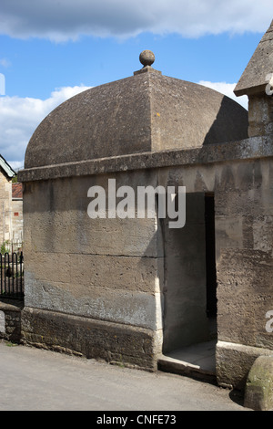 Il cieco o Casa Borgo Vecchio collegamento meccanico a Lacock Foto Stock