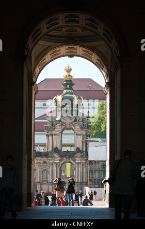 Crown cancello al Palazzo Zwinger Dresden, Germania. Foto Stock