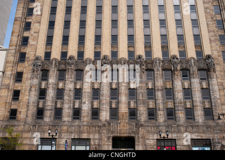 Facciata ornata di Verizon edificio nel centro di Newark, NJ Foto Stock