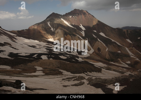 Vertice del nord del monte Aragats (4,090 m) in provincia di Aragatsotn, Armenia. Foto Stock