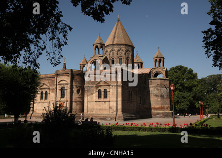 La Cattedrale di Etchmiadzin in Vagharshapat o Etchmiadzin, Armenia. Foto Stock