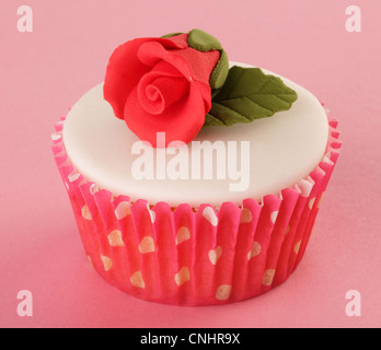 RED ROSE CUPCAKE Foto Stock