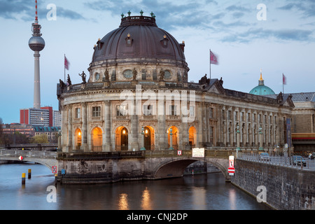 Bode Museum e Fernsehturm, Berlino, Germania Foto Stock