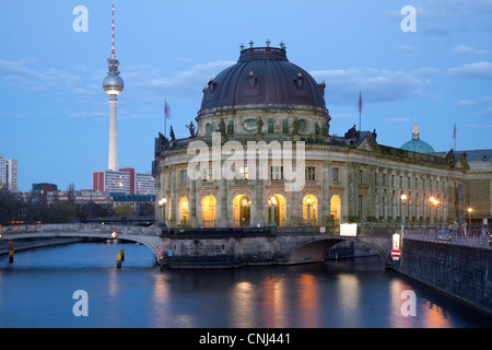 Bode Museum e Fernsehturm, Berlino, Germania Foto Stock