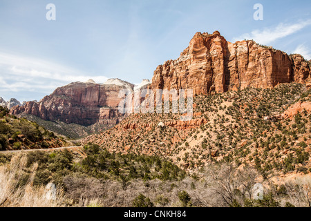 Il red rock formazioni: una serie di picchi di arenaria e le pareti chiamato la spinta del keystone Foto Stock