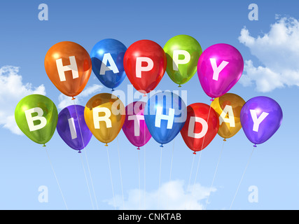 Colorato Buon Compleanno palloncini nel cielo Foto Stock