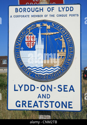 Lydd sul mare segno Greatstone Kent England Regno Unito Foto Stock