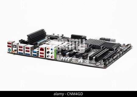 Computer desktop scheda madre isolati su sfondo bianco. Foto Stock